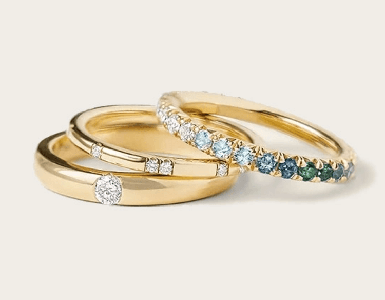 natural-diamond-set-wedding-rings